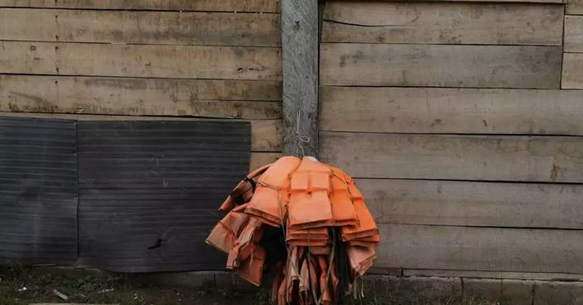 A jungle route once carried hundreds of thousands of migrants. Now the local economy has crashed