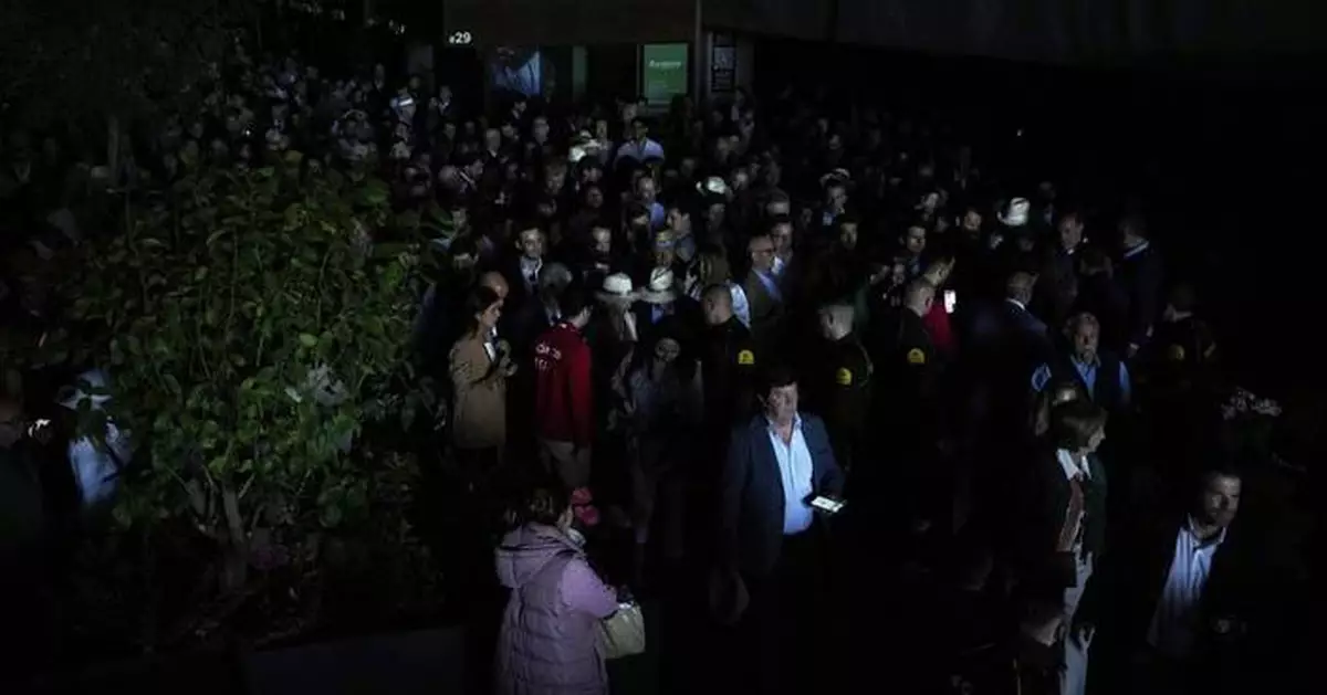 Tennis players in the dark at Madrid Open as matches suspended due to major power outage
