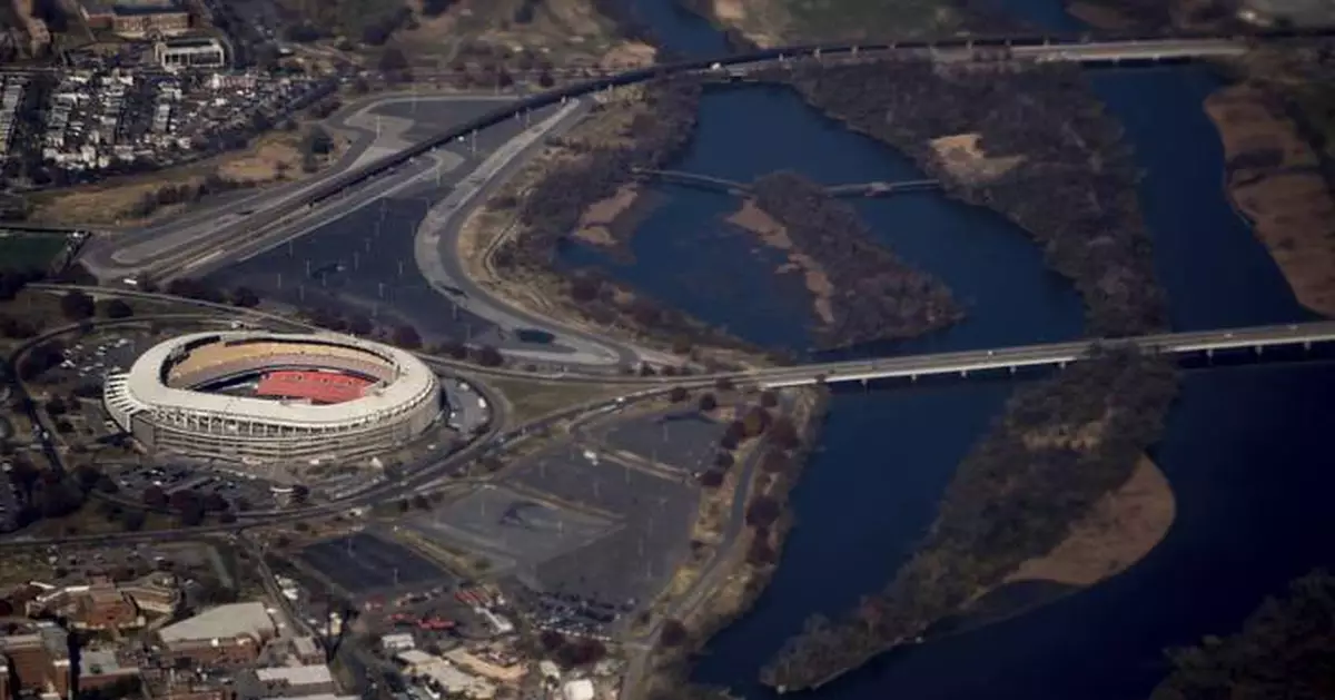 Commanders and the D.C. government are in talks on a stadium deal, AP source says
