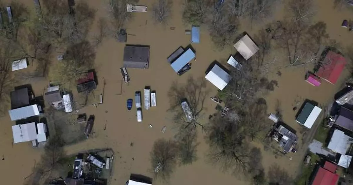 AP PHOTOS: Swollen rivers flood towns in the US South and Midwest