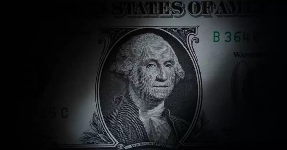 Strange sell-off in the dollar raises the specter of investors losing trust in the US under Trump