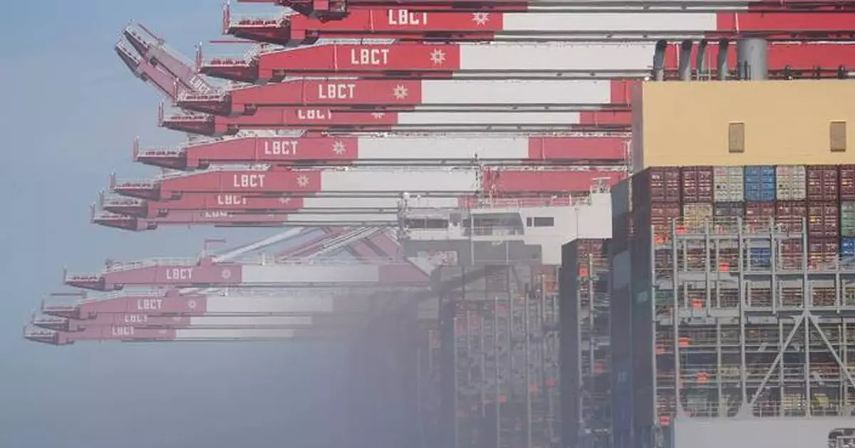 The Latest: S&amp;P 500 soars 9.5% to one of its biggest gains since WWII after Trump limits tariffs