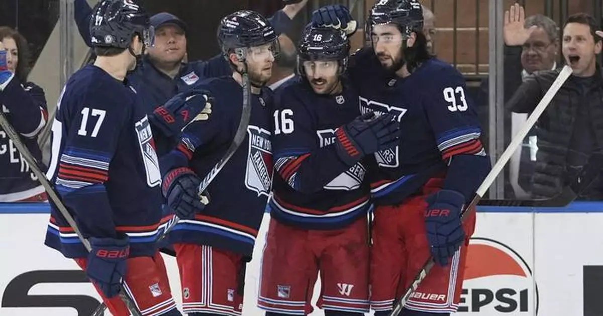 Foerster scores hat trick as Flyers down Rangers 8-5