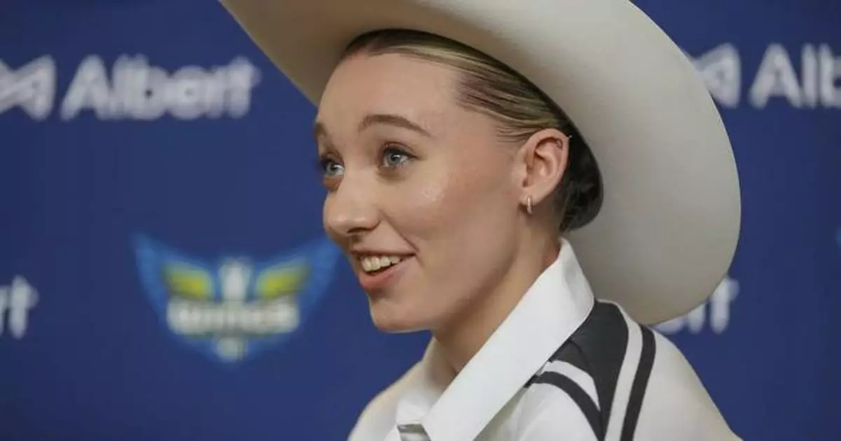 Paige Bueckers dons cowboy hat in Big D as WNBA No. 1 overall pick formally introduced by Wings