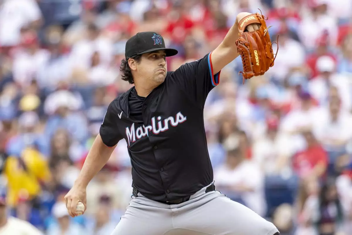 Miami Marlins pitcher Cal Quantrill throws in the first inning of a baseball game against the Philadelphia Phillies, Saturday, April 19, 2025, in Philadelphia. (AP Photo/Laurence Kesterson)