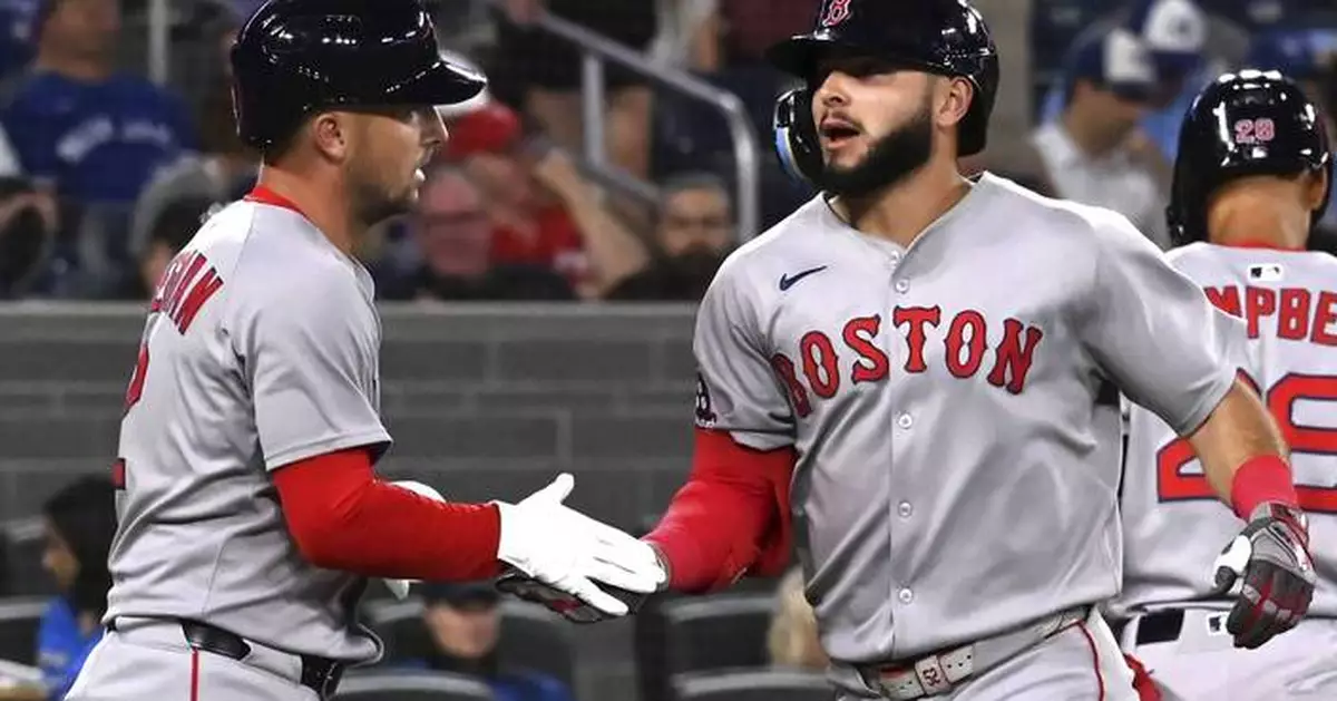 Wilyer Abreu hits 3-run homer as Red Sox go deep 5 times, beat struggling Blue Jays 10-2