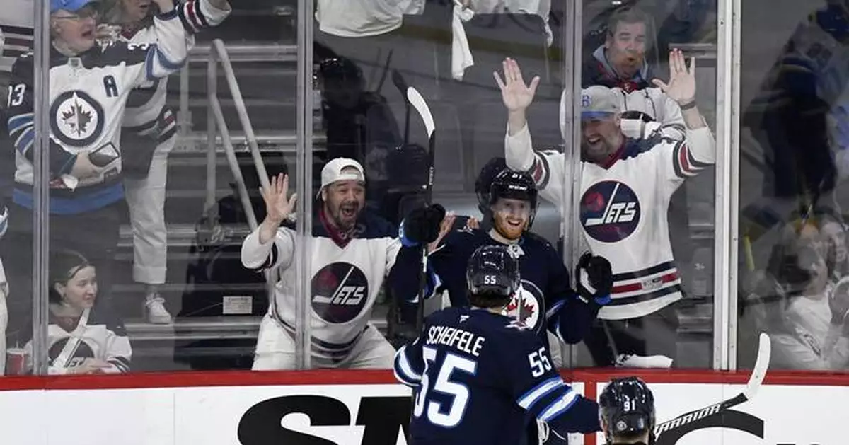 Scheifele, Connor lead Jets to 2-1 win over Blues for 2-0 series lead