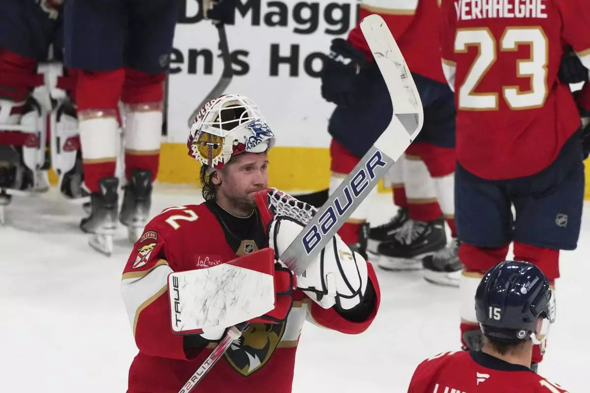 Florida Panthers goaltender Sergei Bobrovsky (72) acknowledges the crowd after the Panthers defeated the Toronto Maple Leafs during the third period of an NHL hockey game, Tuesday, April 8, 2025, in Sunrise, Fla. (AP Photo/Lynne Sladky)