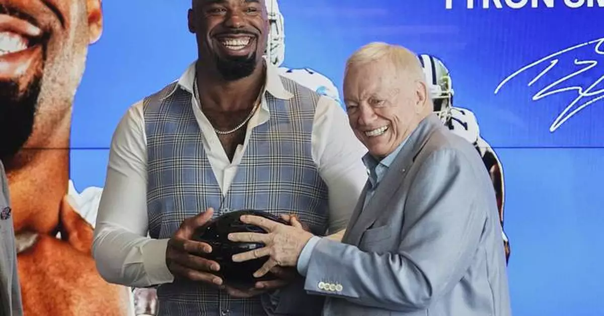 Tyron Smith calls Dallas home as he retires with the Cowboys following a season with the Jets
