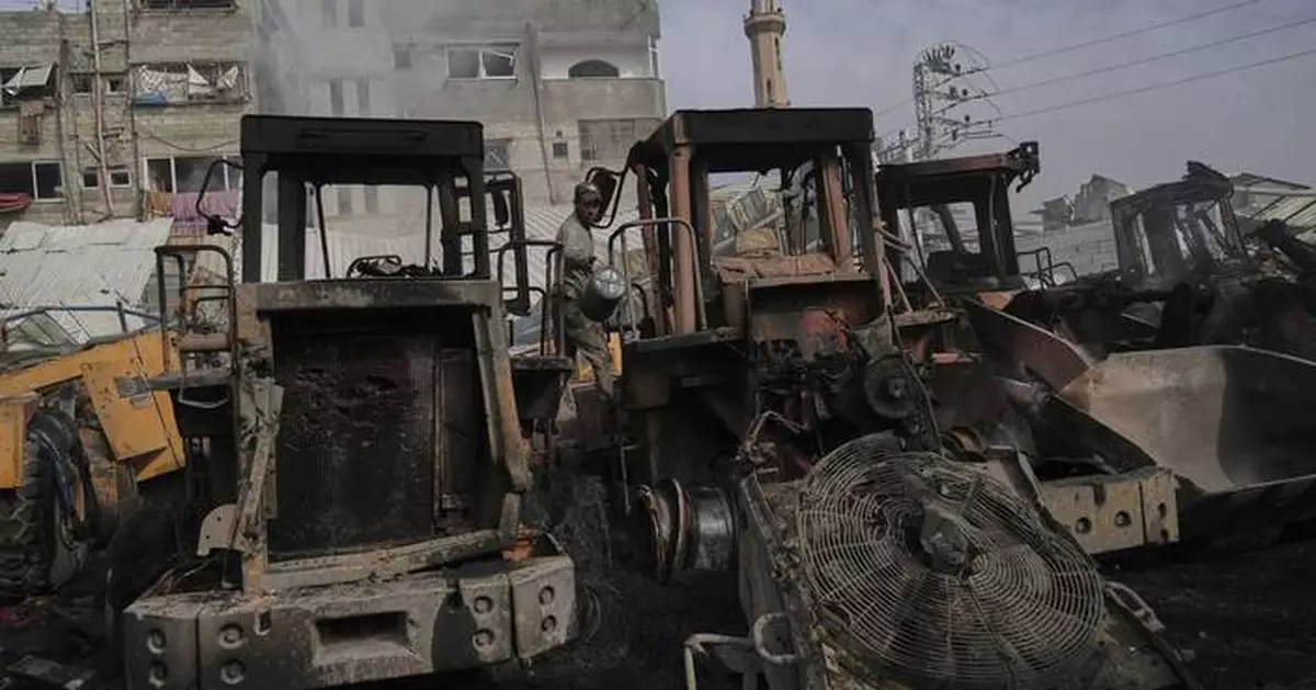 Israeli strikes kill 17 in Gaza and destroy heavy equipment needed to clear rubble