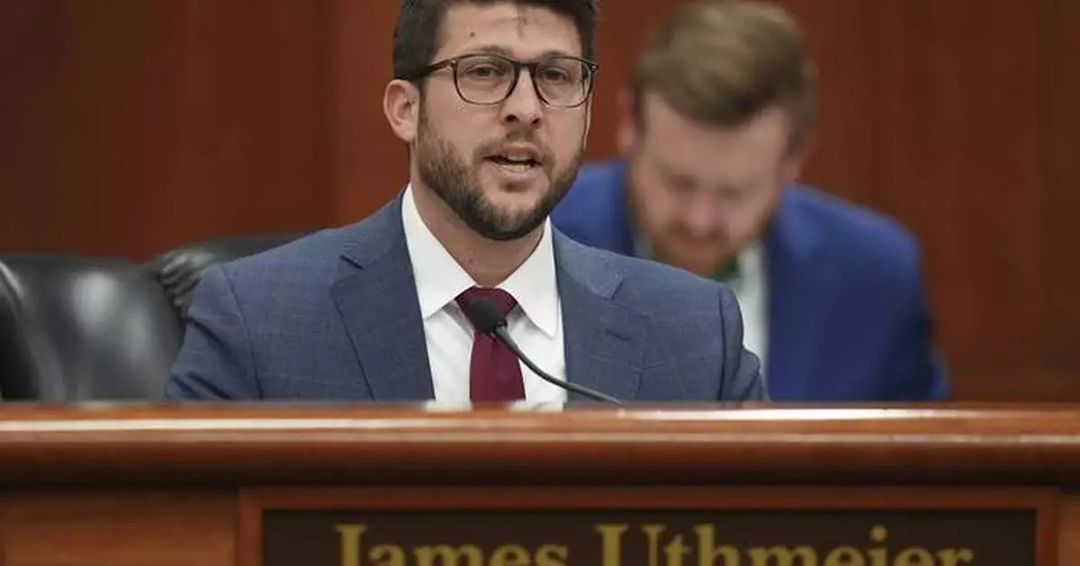 Federal judge says local police must follow order to halt enforcement of Florida immigration law