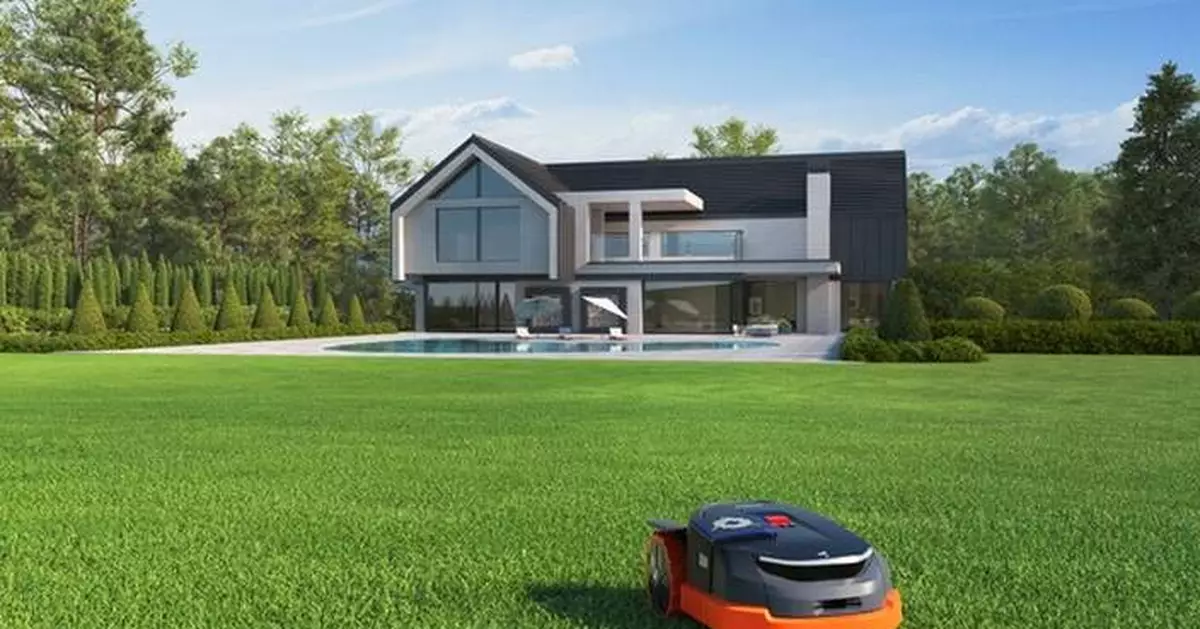Segway Navimow X3 Series Hits US Retail: Powerful Robotic Mowing for Large Properties, Starting Today