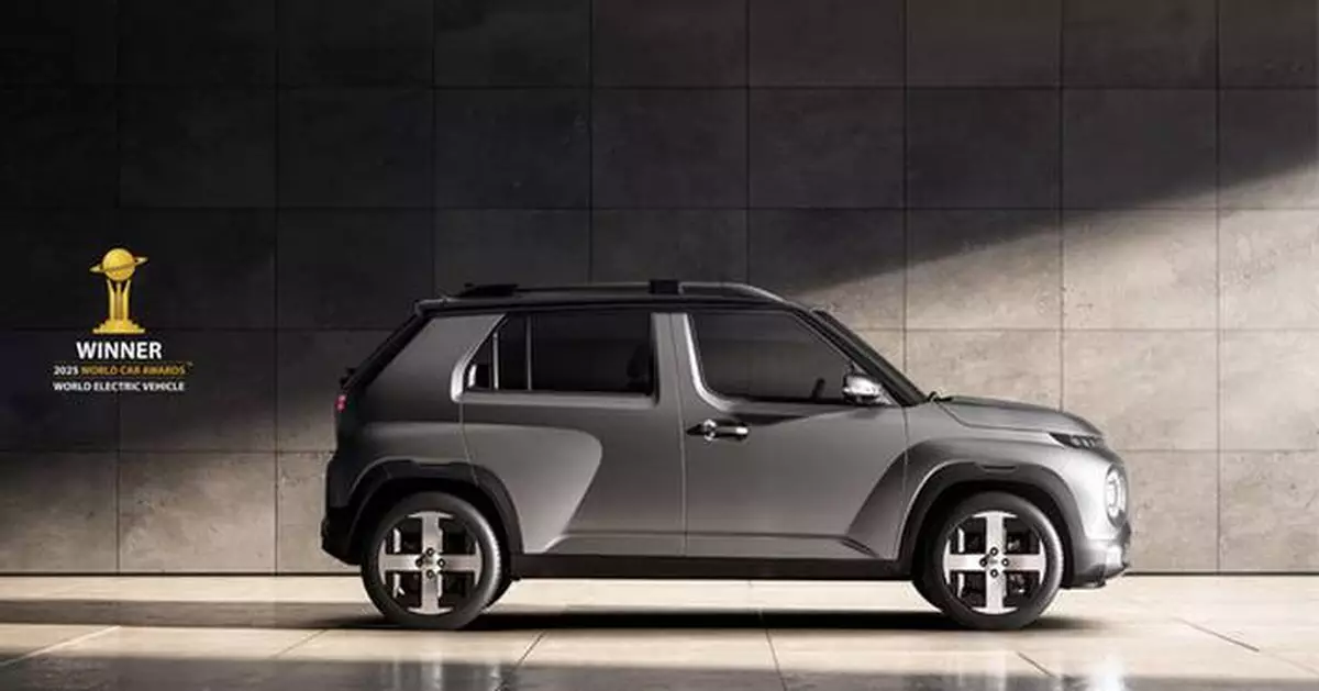 Hyundai INSTER Hailed as 2025 World Electric Vehicle