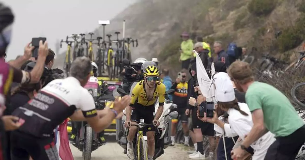 Redemption for Yates on epic mountain climb as he closes in on Giro d'Italia title