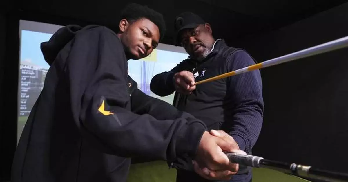 Organizations and companies are partnering to introduce Black students in Detroit to golf