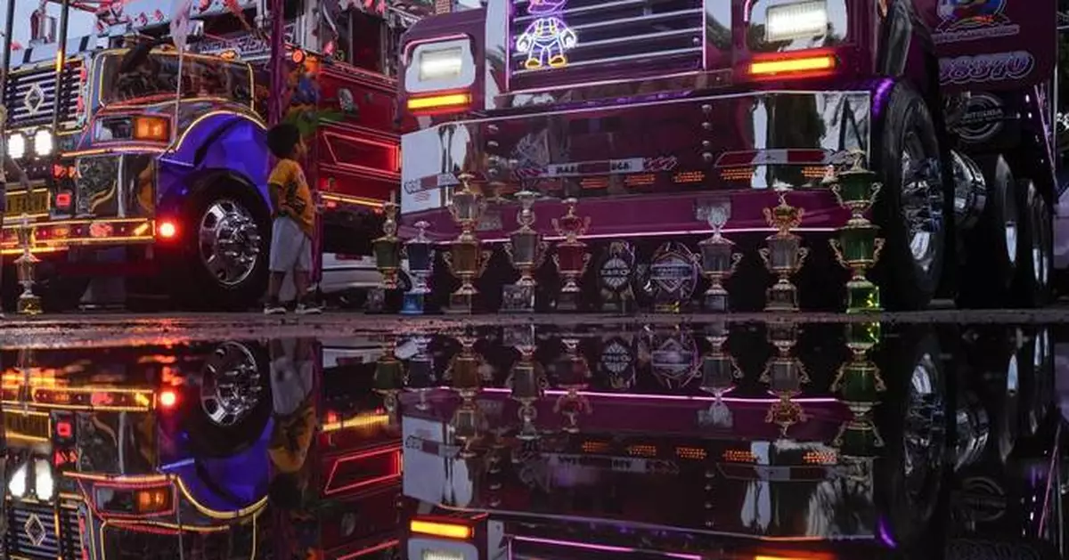 AP PHOTOS: Former US school buses get a second life in Panama