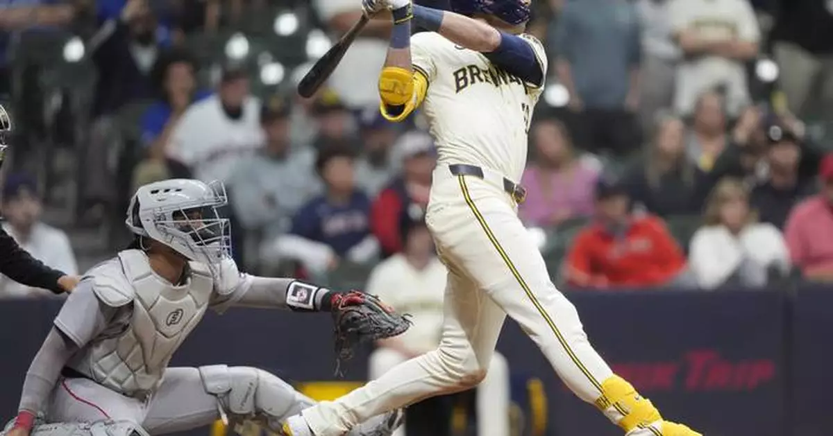 Yelich's grand slam in the 10th inning lifts Brewers to 5-1 win over the Red Sox