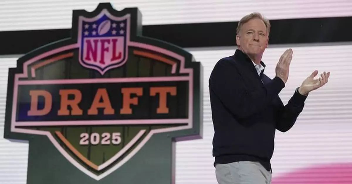 Washington to host the 2027 NFL draft on the National Mall, President Donald Trump says