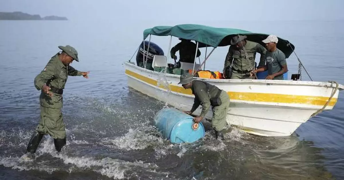 Few migrants remain in the Darien Gap, but an environmental crisis has been left behind