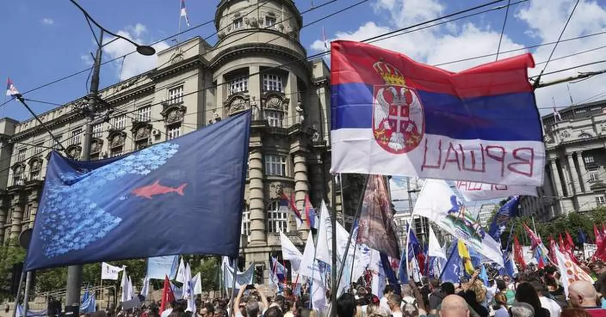 Thousands in Serbia mark 6 months since a train station canopy crash that triggered mass protests