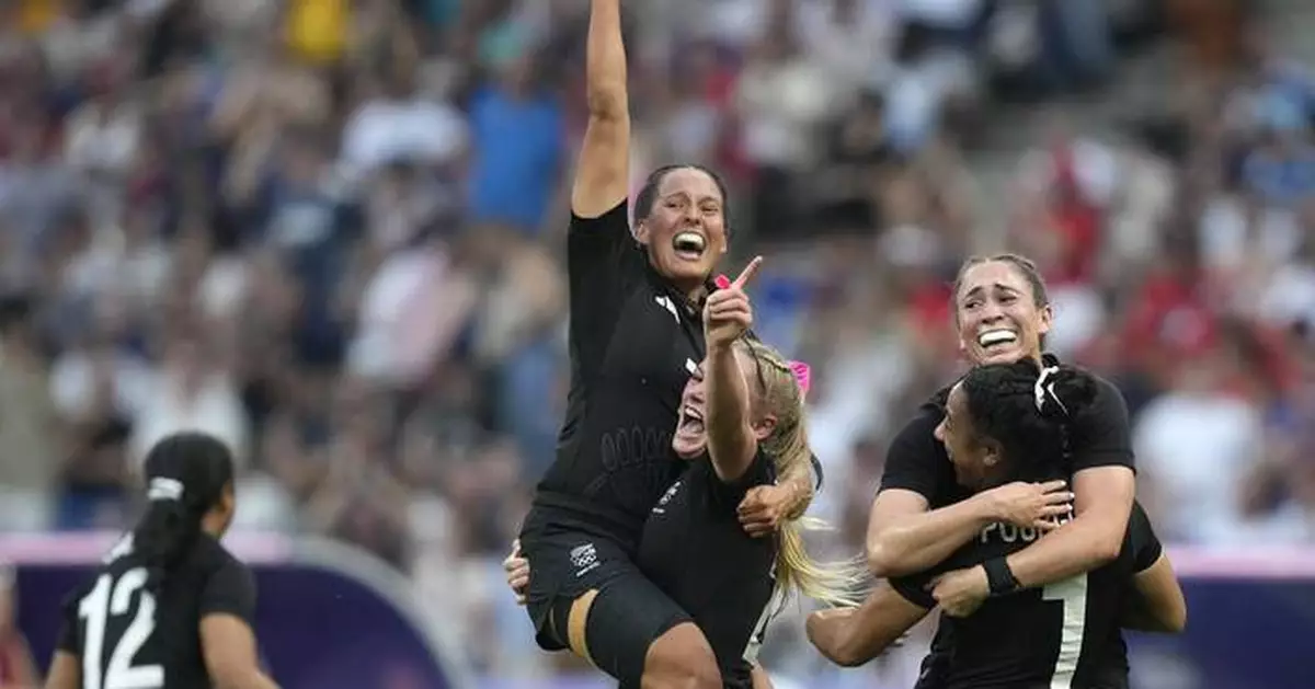 South Africa men, New Zealand women win the Sevens world championship titles in Los Angeles