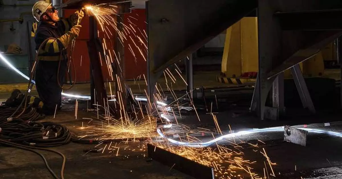 Spanish bill to cut workweek to 37.5 hours heads to parliament after receiving government approval