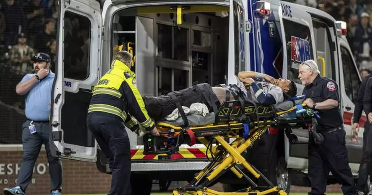 Yankees 3B Oswaldo Cabrera leaves game vs. Mariners in ambulance following awkward home plate slide