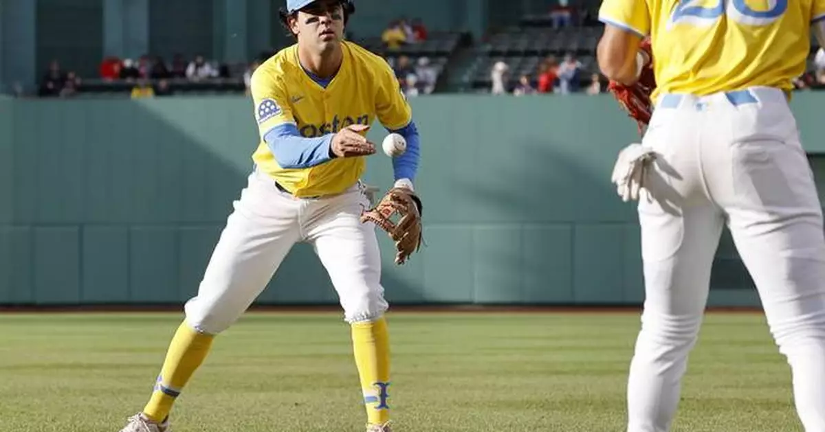 Red Sox prospect Marcelo Mayer gets a ride to Fenway Park for his big league debut