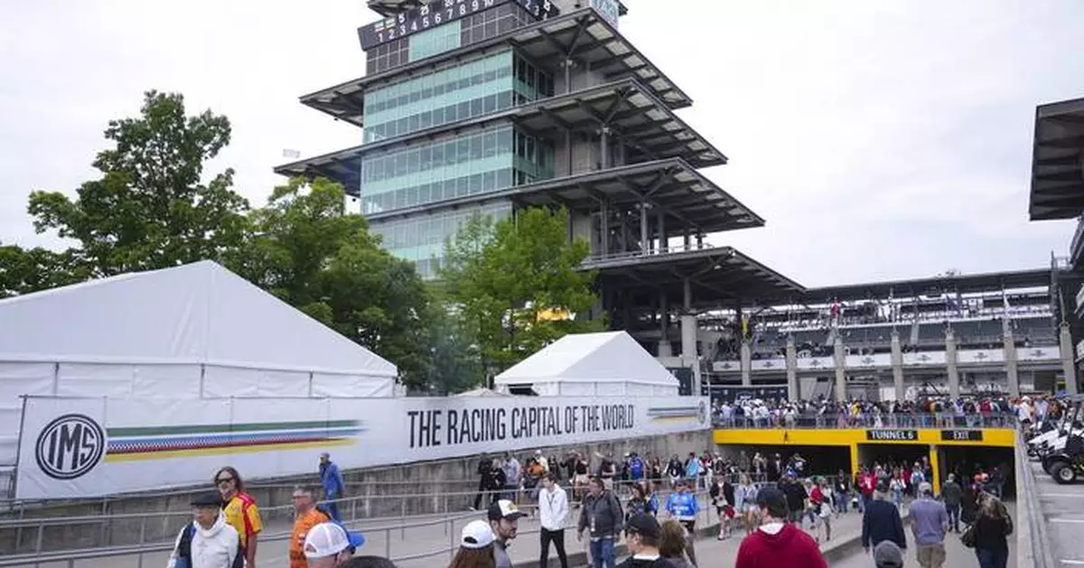 Penske gives command to start the Indy 500, then watches McLaughlin, Newgarden fail to finish