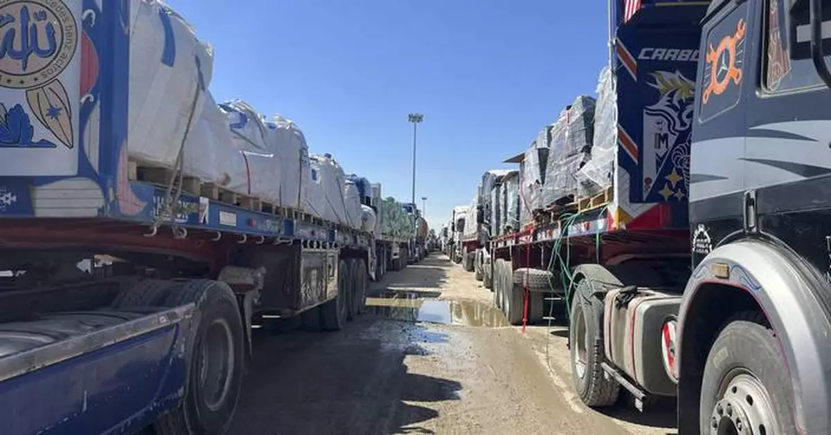 Live updates: After nearly 3 months of Israel's blockade, aid trucks enter Gaza