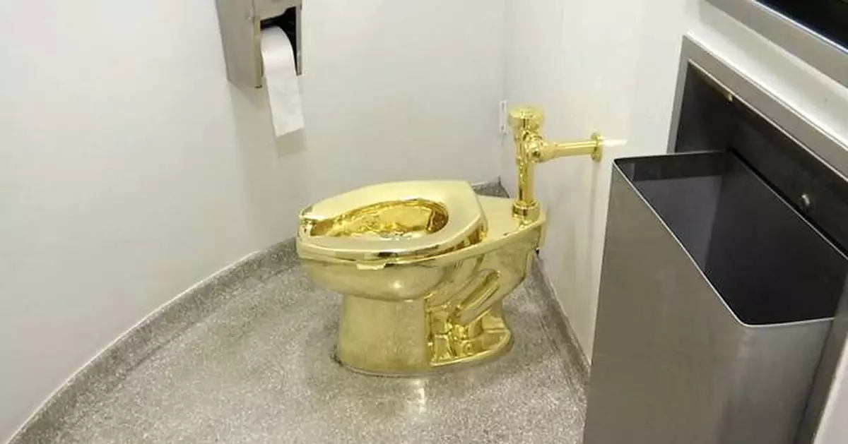 Man who tried to sell $6.4m gold toilet stolen from English country house is spared jail