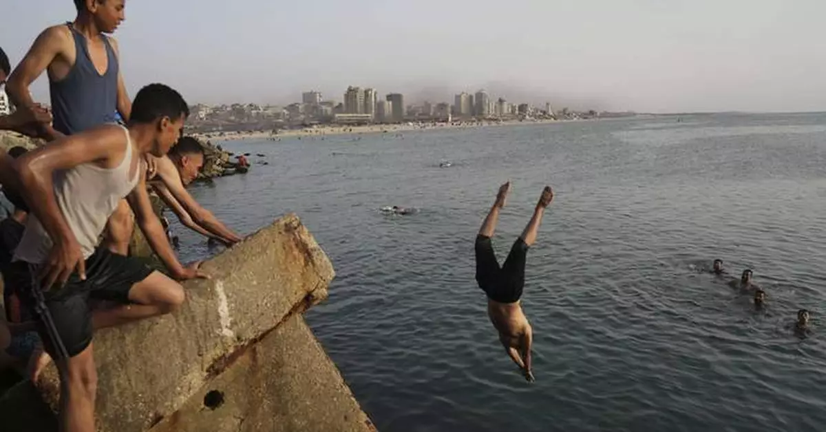 The top photos of the day by AP's photojournalists