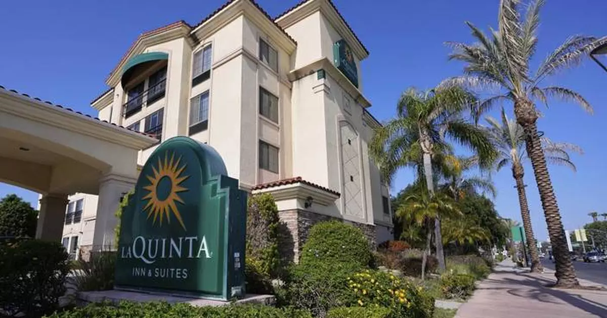 Trump wants an investigation of Democrats' fundraising. His own campaign has issues