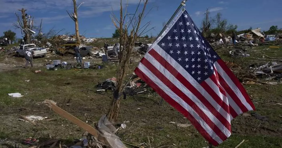 More storms take aim at central US, where many are digging out from tornado damage