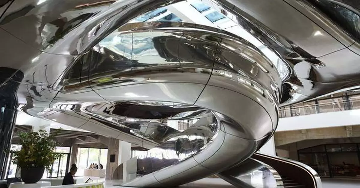 Rotterdam unveils a museum about migration while anti-foreigner sentiment rises in Europe