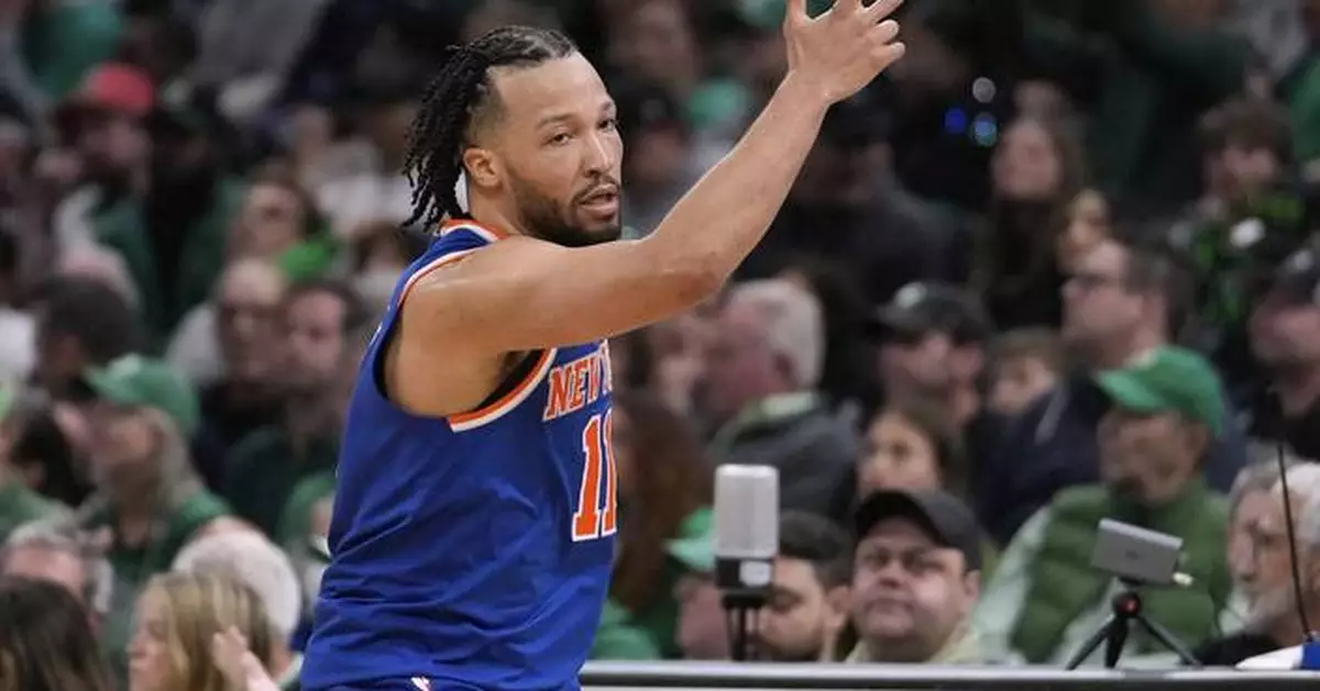 Pope Leo XIV brings hope to Chicago sports fans, and the Knicks for their Villanova ties