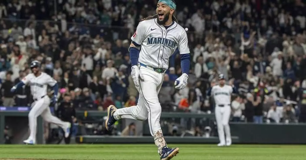 J.P. Crawford's single in the 11th gives Mariners 2-1 win over Yankees to end 4-game skid