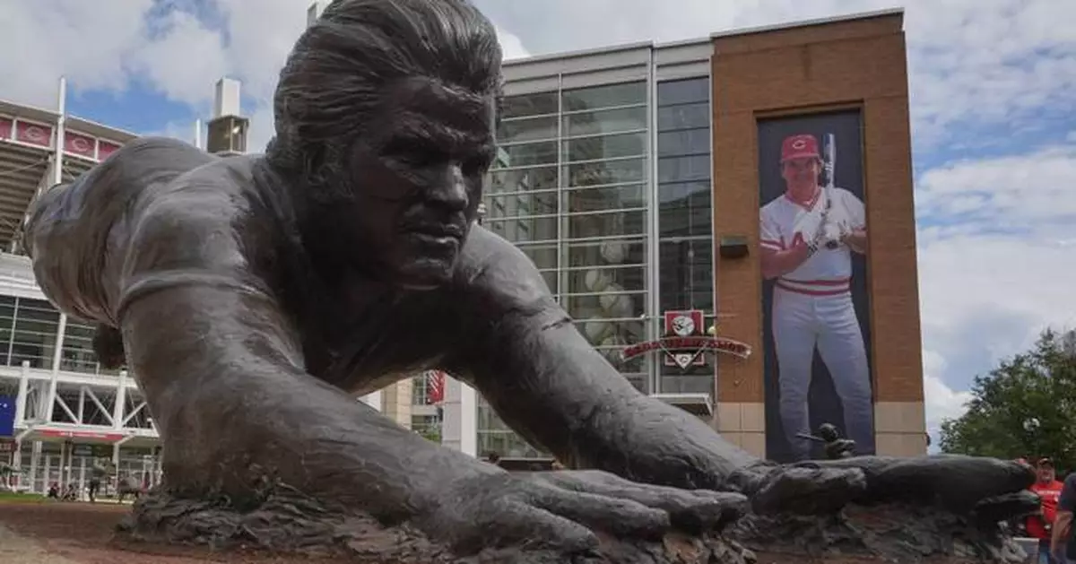 The Reds pay tribute to Pete Rose a day after he was posthumously reinstated by MLB