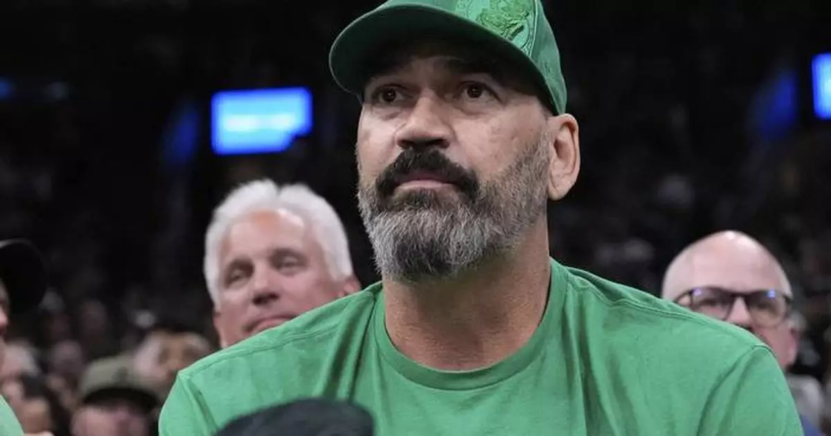 NBA champ, 'Survivor' contestant Scot Pollard shares Indy 500 parade float with heart donor's family