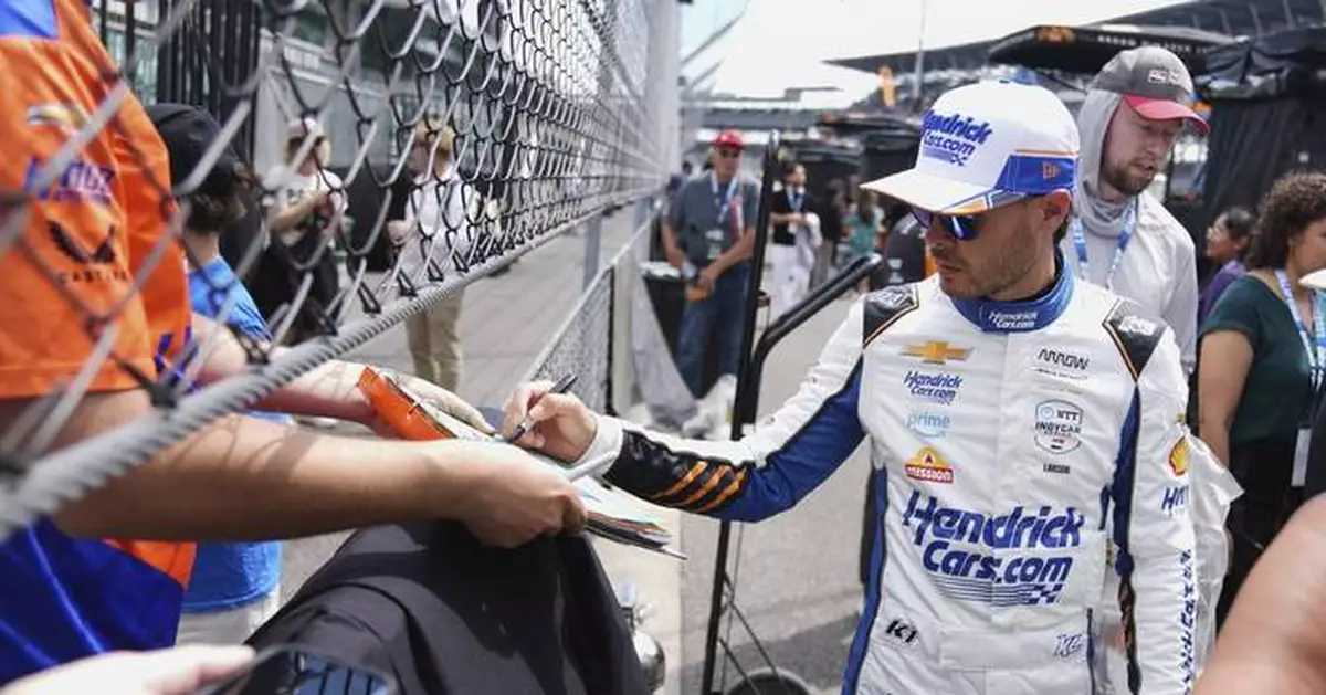 Kyle Larson's barnstorming includes commuting between 3 tracks for IndyCar and NASCAR