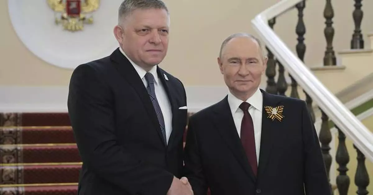 Protesters in Slovakia condemn Prime Minister Fico's visit to Moscow