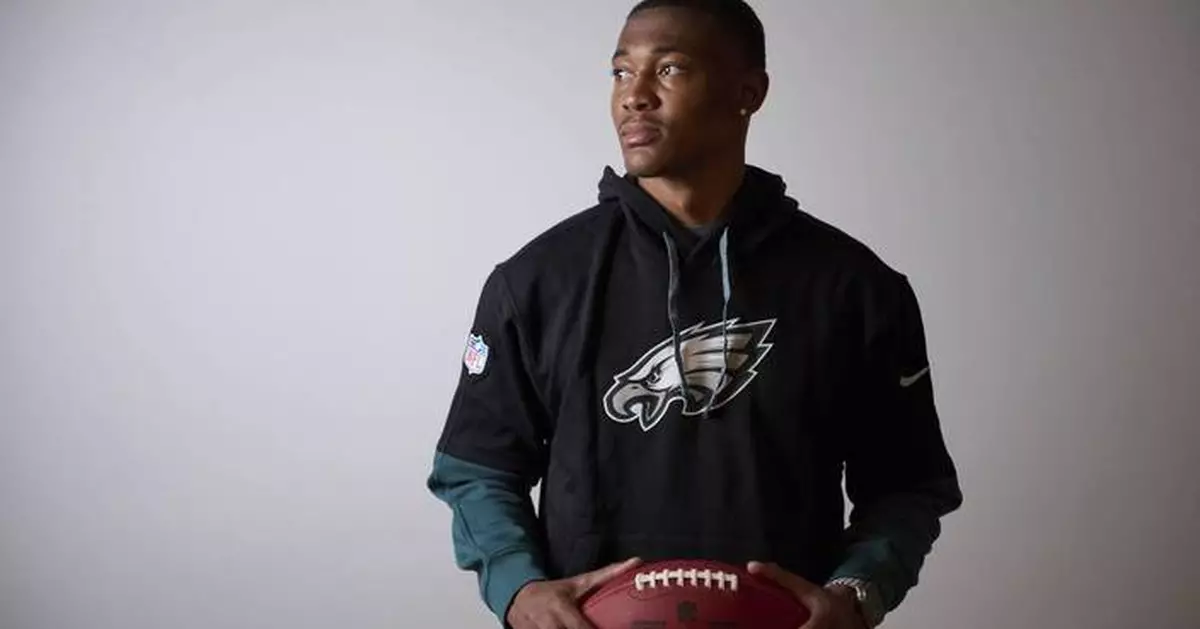 DeVonta Smith of the Eagles visits Spain as NFL ambassador ahead of 2025 game in Madrid