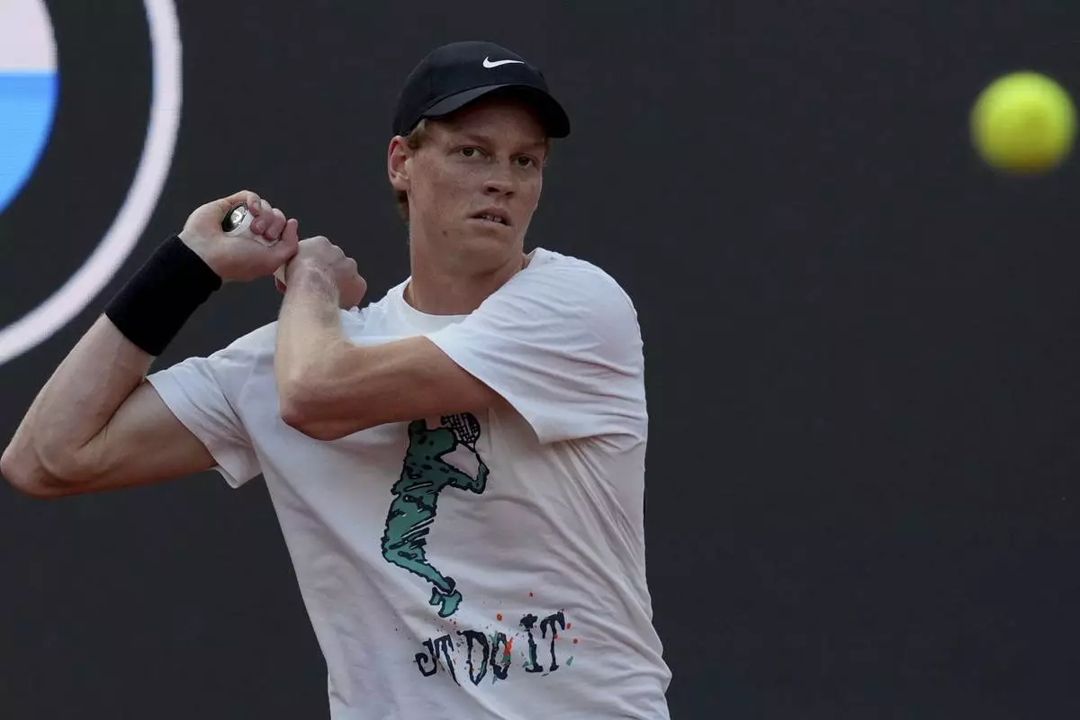 Jannik Sinner attends a training ahead of the Italian Open in Rome, Monday, May 5, 2025. (Alfredo Falcone/LaPresse via AP)