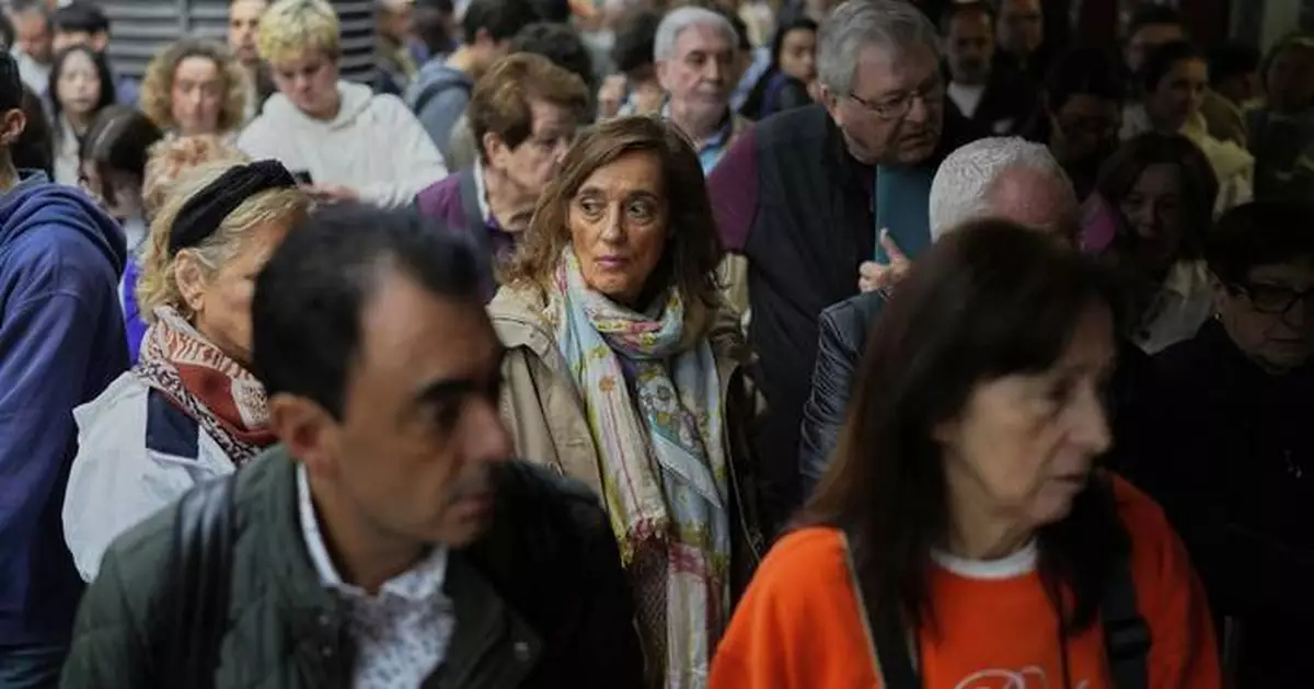 Copper cable theft in Spain delays thousands of high-speed rail passengers