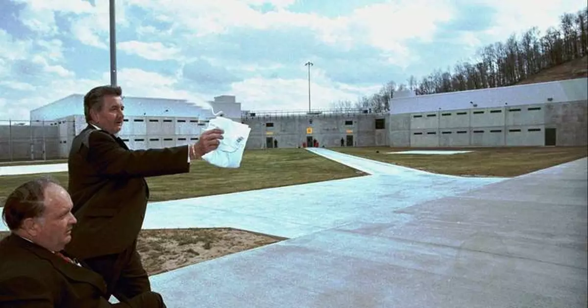 5 Virginia prison guards are injured by inmates accused of being MS-13 members