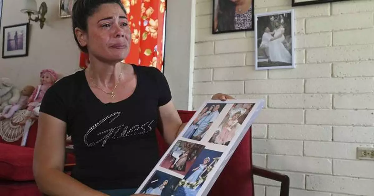 Cuban mother deported from US pleads with Trump to reunite with her family