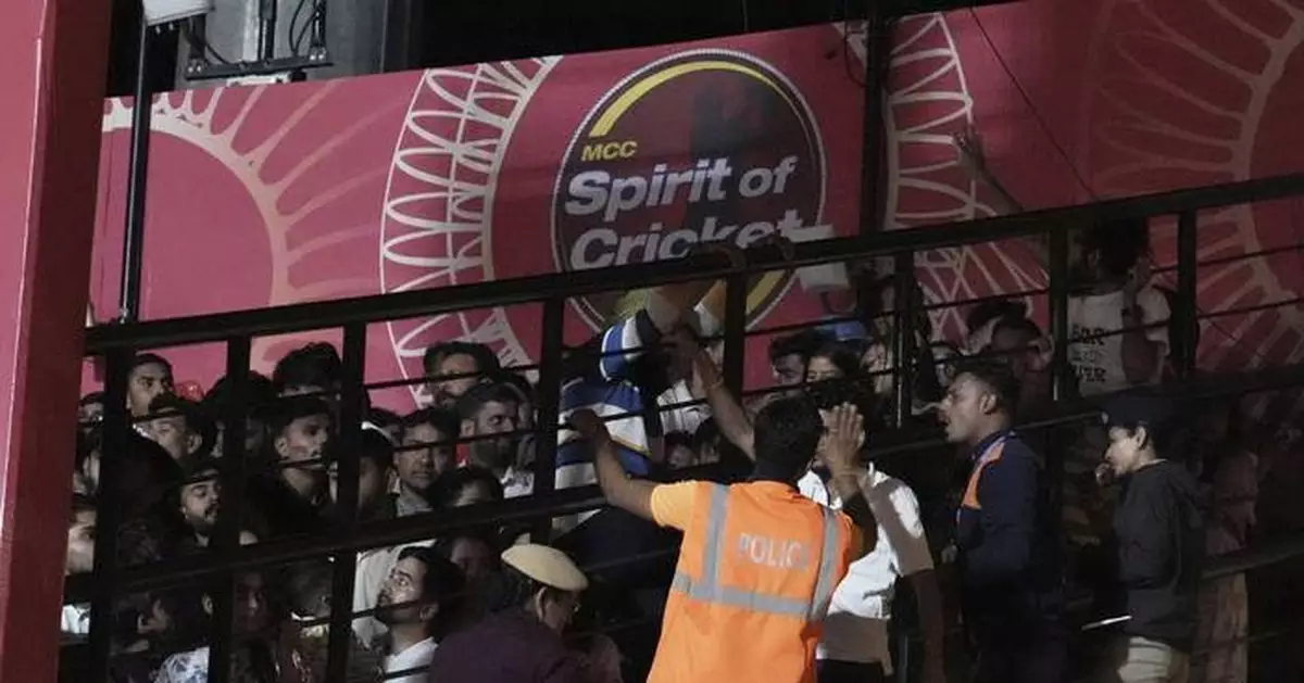 Punjab vs Delhi game in Indian Premier League abandoned after power outage