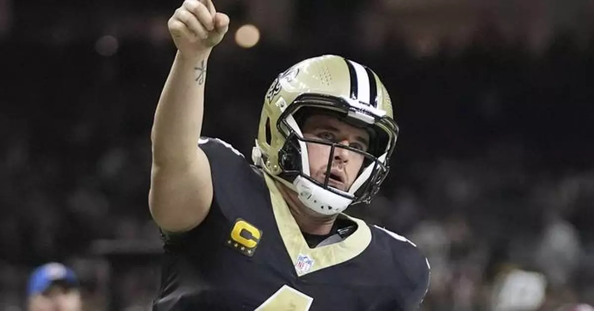 Saints QB Derek Carr is retiring because of 'significant degenerative changes' to his right shoulder
