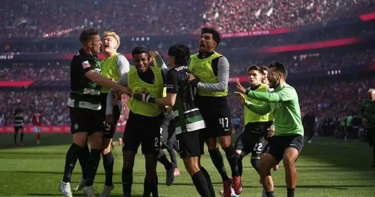 Sporting draws at Benfica and the Portuguese league will be decided in the final round