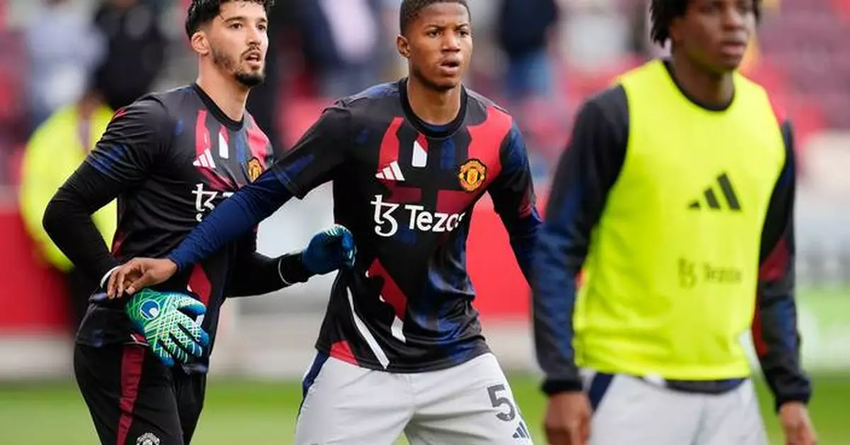 Chido Obi becomes youngest player to start a Premier League match for Man United